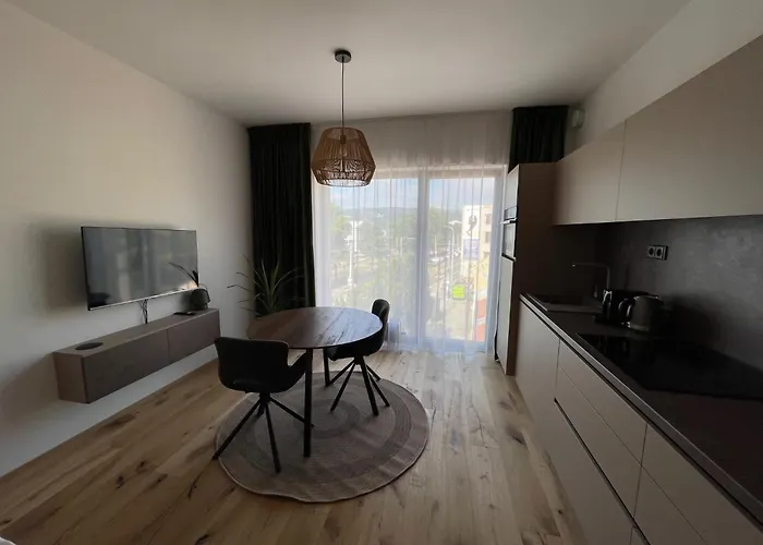 Apartmán H52 *