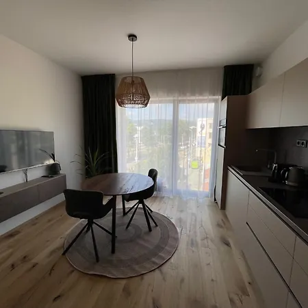 Apartment H52 *
