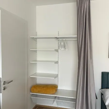 H52 Apartment