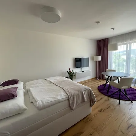 Apartment H52